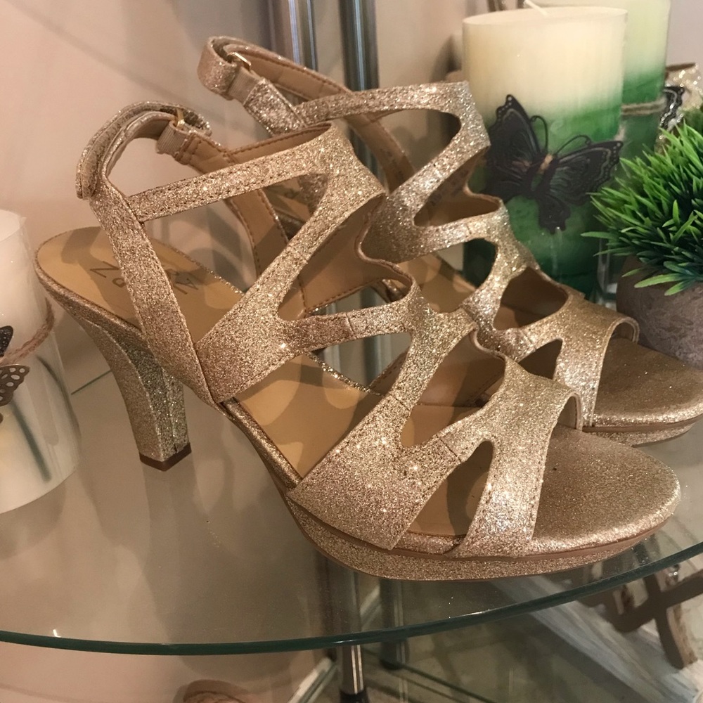 🌟LIKE NEW🌟 Naturalizer gold, caged heels.